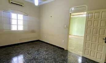 Imagem 7: VENDO CASA NO PARQUE DEZ PRÓXIMO DO CSU DO PARQUE DEZ