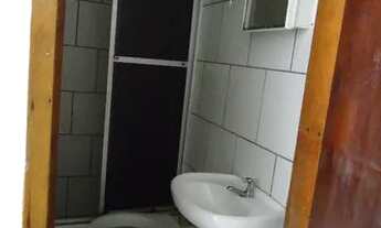 Imagem 2: Kitnet no água verde