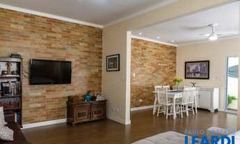 Imagem: CASA TÉRREA - CAMBUCI - SP