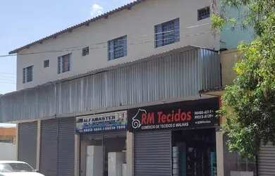 Imagem 2: PRÉDIO COMERCIAL COM SALAS COMERCIAS GALPÃO E 06 KIT NET ÓTIMO PARA INVESTIDORES OPORTUNID