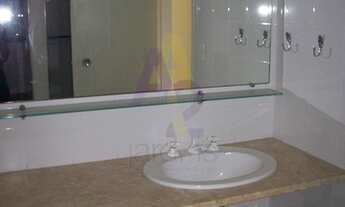 Imagem 7: Apartamento reformado com suíte com varanda. Em excelente localização no Jardim América