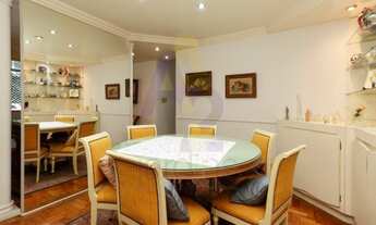 Imagem 5: Apartamento espaçoso com janelões e 1 vaga. Excelente oportunidade para modernizar!