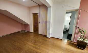 Imagem 3: Casa comercial em excelente estado com salas amplas em localização maravilhosa ao lado do