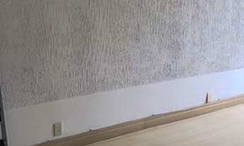 Imagem 5: Alugo apartamento na Tijuca: Salão, dois quartos sendo uma suíte com armários e vaga