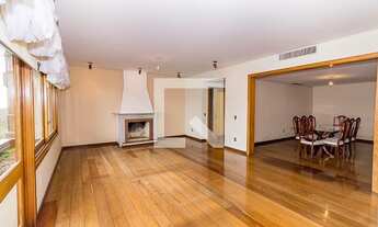 Imagem 3: Apartamento para Aluguel - Petrópolis, 3 Quartos, 227 m2