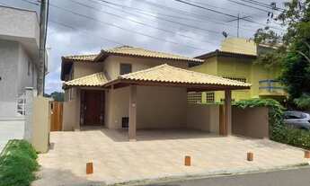 Imagem: CONDOMÍNIO COM ÁREA DE LAZER E MUITO VERDE