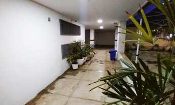 Imagem 3: Alugo Apartamento com 5 quartos em Boa Viagem - Prédio antigo