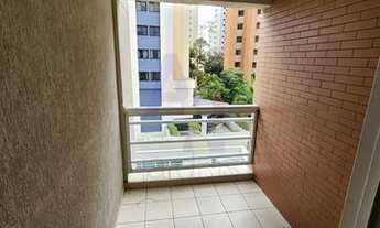 Imagem 3: Apartamento em excelente estado com 2 dormitórios e 2 vagas em prédio moderno e com lazer