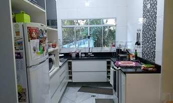 Imagem 6: Casa de condomínio térrea para aluguel e venda possui 220 metros quadrados com 4 quartos