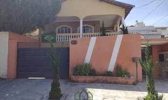 Imagem: Casa sobrado com 4 quartos - Bairro Jardim