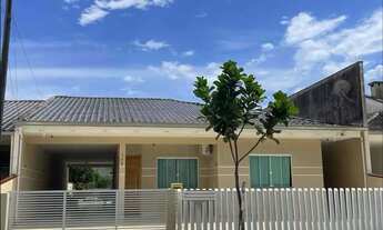 Imagem 2: ALUGO CASA COM PISCINA ITAPOÁ-SC 1 QUADRA DO MAR