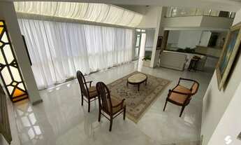 Imagem 5: Casa de Andar Espaçosa e Elegante Conforto, Amplitude e Sofisticação em Cada D