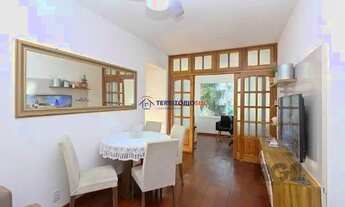 Imagem 3: Apartamento em Porto Alegre, no bairro Cristal, com 2 dormitório(s), e 2 banheir