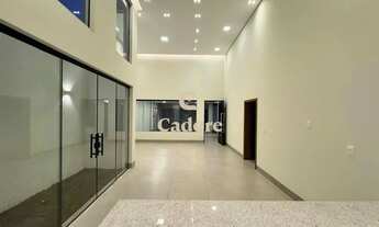 Imagem: Casa à venda no Novo Mundo com 03 suítes