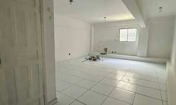 Imagem 2: Sala comercial na rua frei gil no centro de Belém esquina da presidente Vargas 35m2