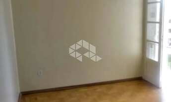 Imagem 2: Dois quartos de frente, no coração da Azenha