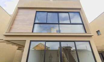 Imagem 2: SOBRADO PARA LOCAÇÃO EM SANTA FELICIDADE COM 3 QUARTOS