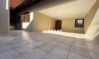 Imagem 6: Casa com 3 quartos, 1 suíte, 2 vagas, a/c 180 m² - venda por R$ 1.100.000 ou aluguel por R