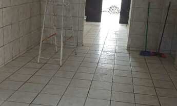 Imagem 4: CASA GRANDE CONTENDO NO FUNDO 5 CASAS PARA RENDA EXTRA