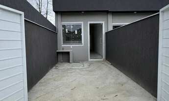 Imagem: Casa novas 1 quarto,Vg de garagem localização,100m