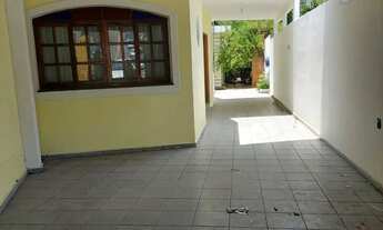 Imagem: Casa à Venda com 3 Dormitórios (Suíte)