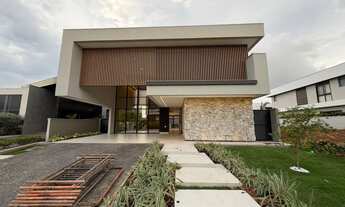 Imagem 5: Casa Alto Padrão com 4 Suítes e Escritório no Alphaville 2 em Palmas