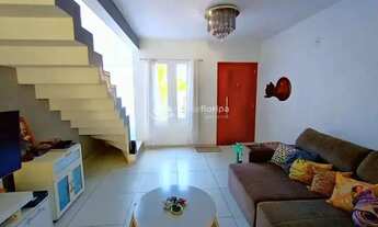 Imagem 5: Casa com 3 quartos, suíte, quintal e 2 vagas de garagem, a apenas 200 metros da praia no C