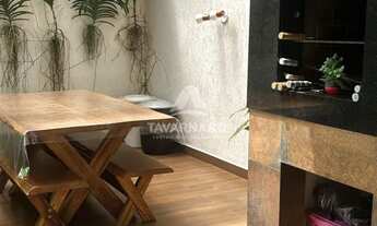 Imagem: Imóvel Moderno com Quintal Verde e Ambientes