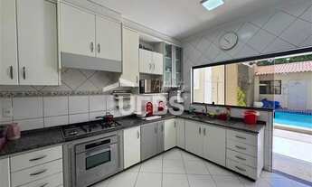 Imagem 7: Jardim América - Sobrado 5 quartos, sendo 4 suítes