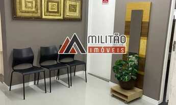 Imagem 6: Centro comercial com 17 salas à venda