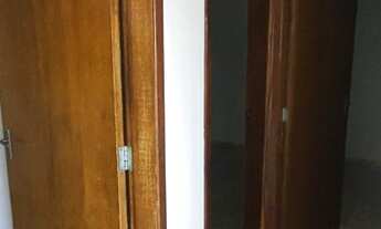 Imagem 6: Casa Comercial com 3 quartos para alugar por R$ 1100.00 à venda por R$ 460000.00, 100.00 m