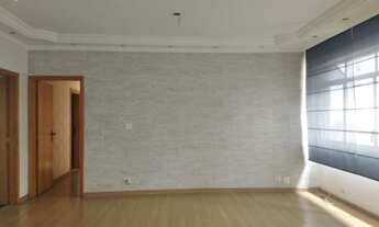 Imagem: Ao lado da estação Ana Rosa do metrô