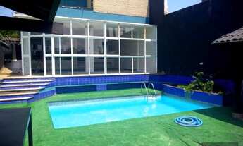 Imagem: Sobrado de uso comercial ou residencial