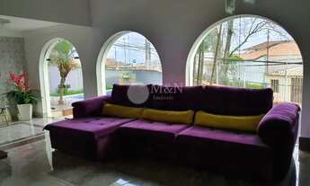 Imagem 2: Exuberante casa a venda com 320m2 de área construída com piscina