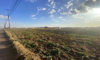 Imagem 3: Terreno comercial Sinop-MT frente a BR