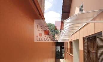 Imagem 4: Lindo sobrado com três dormitórios com duas salas, cozinha e quatro vagas de carro