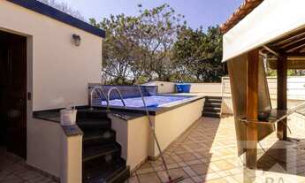 Imagem: Casa de esquina · 713 Sul · 4 quartos