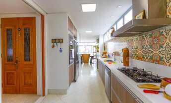 Imagem 7: Excelente! Todo reformado com ótima localização