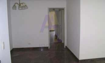 Imagem 3: Apartamento reformado com suíte com varanda. Em excelente localização no Jardim América