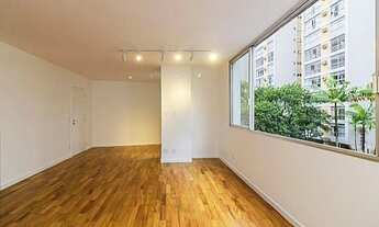 Imagem 2: Lindo Apartamento totalmente reformado na parte mais nobre do Bairro, Impecavel.!!