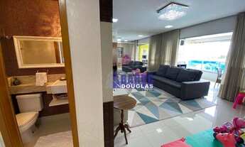 Imagem 2: Apto amplo com 03 Suítes, sacada com churrasqueira, com 141m2, completo de armários, local