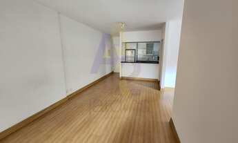 Imagem 5: Apartamento em excelente estado com 2 dormitórios e 2 vagas em prédio moderno e com lazer