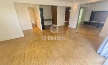 Imagem 2: Espaçoso imóvel com 3 quartos, 2 suítes e 2 vagas no Campo Belo!