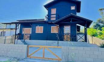 Imagem: Casa à venda na Praia do Rosa com 4 dormitórios