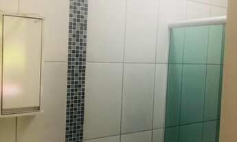 Imagem 6: Suíte equipada e área de lazer com piscina, ofurô e churrasqueira