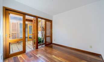 Imagem 2: Casa para Venda - 145m², 3 dormitórios, 1 vaga - Petrópolis