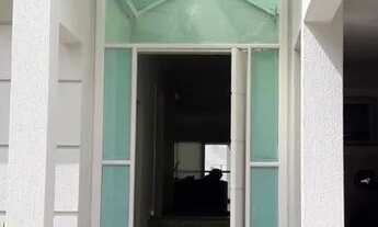 Imagem 2: Casa para locação em Alphaville Residencial Dezoito do Forte totalmente clean e moderna