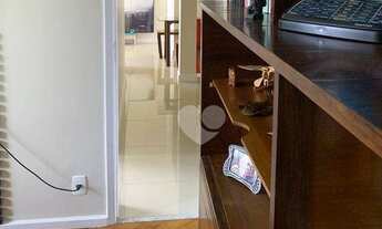 Imagem 5: Apartamento com sala, varanda, 2 quartos, vaga, todo reformado, portaria noturna, à venda