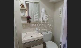 Imagem 3: Sobrado duplex, pé na areia, no centro de Balneário Piçarras-SC