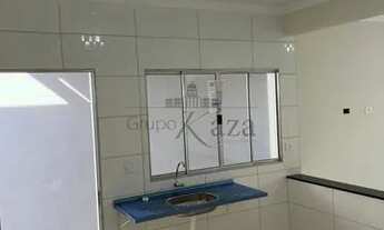 Imagem 3: Jacarei - Casa Padrão - Parque Imperial